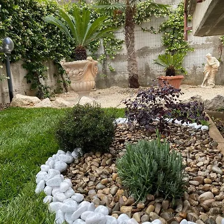 Nancy Cimitile-nola Guest house Cimitile
